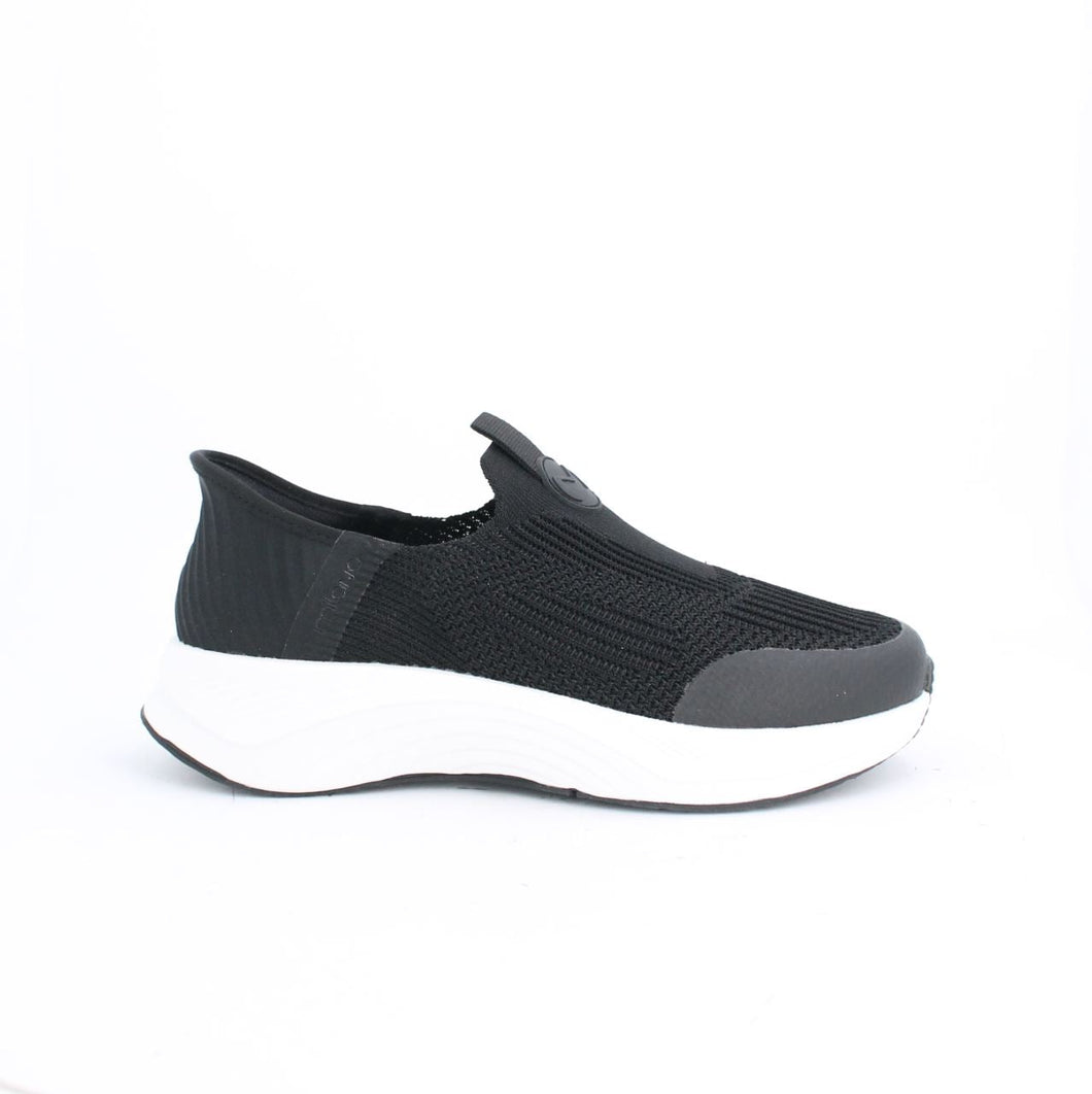RIAN-TRAINERS-FLATS-BLACK